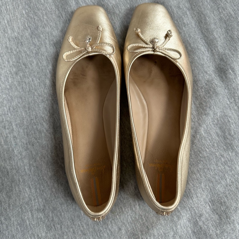 Sam Edelman Size 10 Gold Flats